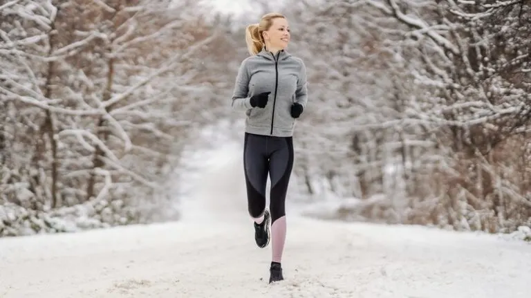 Exercise Physiologist Shares Tips for Safe Running in Cold Winter Months